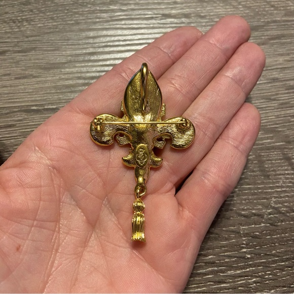 Vintage Signed Premier Designs Gold & Red Enamel Fleur de Lis Brooch & Pendant - Picture 2 of 6